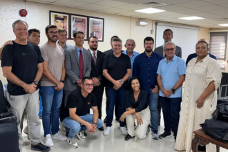 Políticos que estavam em Israel desembarcam no Brasil e jornada de tensão chega ao fim