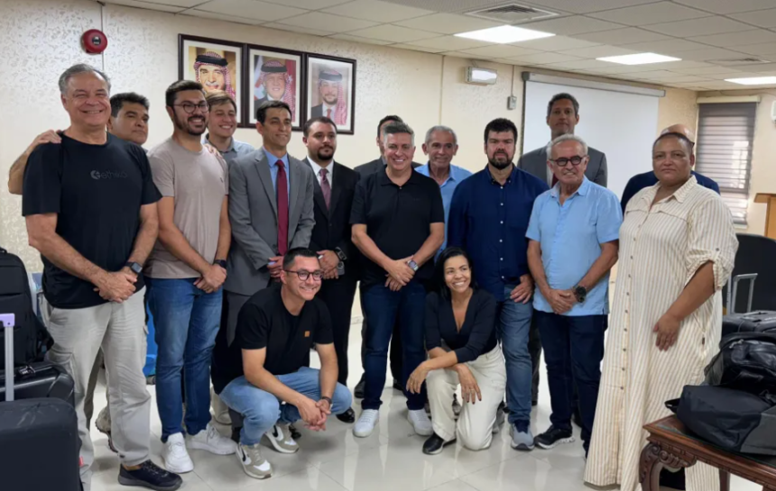 Políticos que estavam em Israel desembarcam no Brasil e jornada de tensão chega ao fim