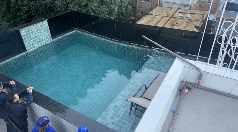 Cobertura de luxo do tráfico começa a ser demolida na Rocinha; prejuízo é de R$ 6 milhões 62 Captura de tela 2025 06 26 080553