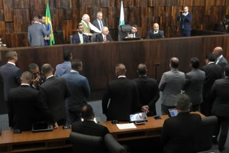 Alerj aprova Estatuto da Blitz para coibir abusos em fiscalizações de trânsito