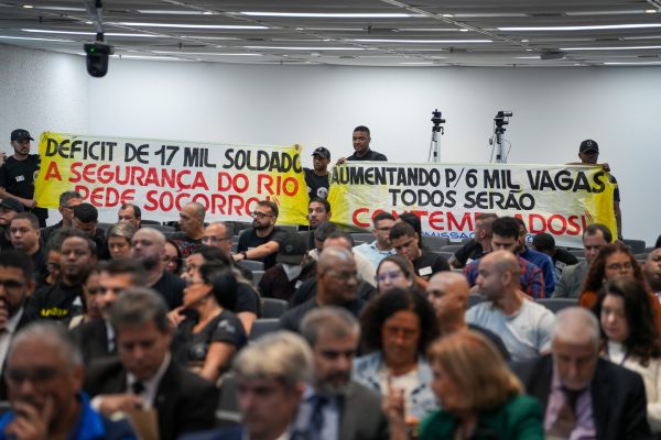 CCJ da Alerj discute projeto para estabelecer a Lei Geral dos Concursos Públicos 62 CCJ na Alerj discute projeto para estabelecer a Lei Geral dos Concursos