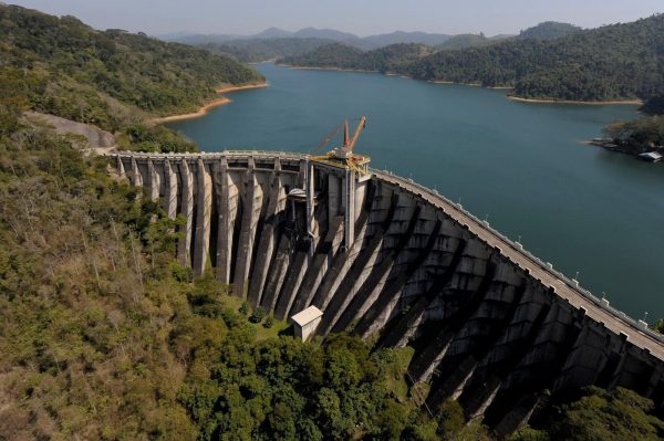Nova estação de tratamento da Cedae, em Ribeirão das Lajes, poderá custar quase R$ 1 bi 48 Cedae precisou fazer reparo emergencial após vazamento no sistema de Ribeirão das Lajes