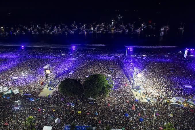 Uma multidão estimada em 2,5 milhões de pessoas garantiu inscrição do show de Lady Gaga em Copacabana, no último dia 3, a inscrição no Guiness Book, o livro dos recordes
