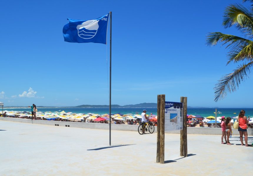 Praia do Peró recebe mutirão de limpeza nesta semana