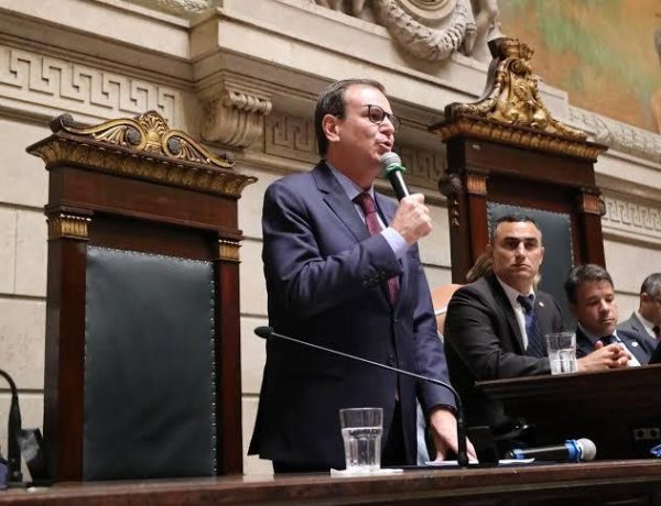 Apesar de agir como pré-candidato, Paes volta a negar que vá concorrer ao governo em 2026