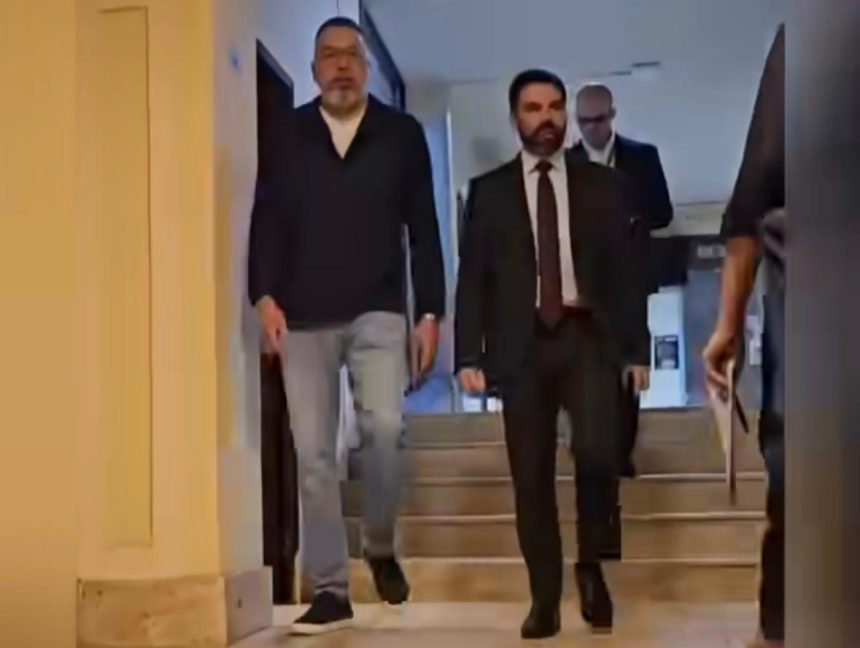 O prefeito Márcio Canella e o seu vereador no Rio, Jorge Canella, em visita à Câmara: aliados de Rodrigo Bacellar, candidato do União ao governo do estado, ficaram irritados com a sinalização trocada no partido