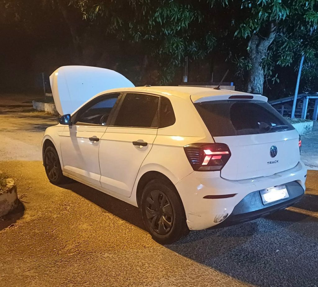 PRF prende dupla com carro roubado na BR-101, em Campos 62 WhatsApp Image 2025 06 16 at 10.40.20