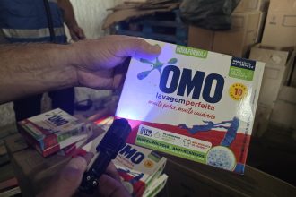 Lavagem imperfeita: operação apreende três toneladas de sabão em pó falso