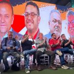 No palanque de Edinho, o prefeito Washington Quaquá, e o ex, Fabiano Horta, juntinhos e misturados: a paz reina em Maricá