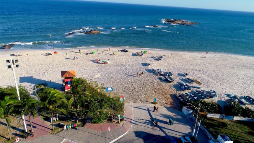 Praia da Vila e Prainha avançam rumo à certificação internacional Bandeira Azul