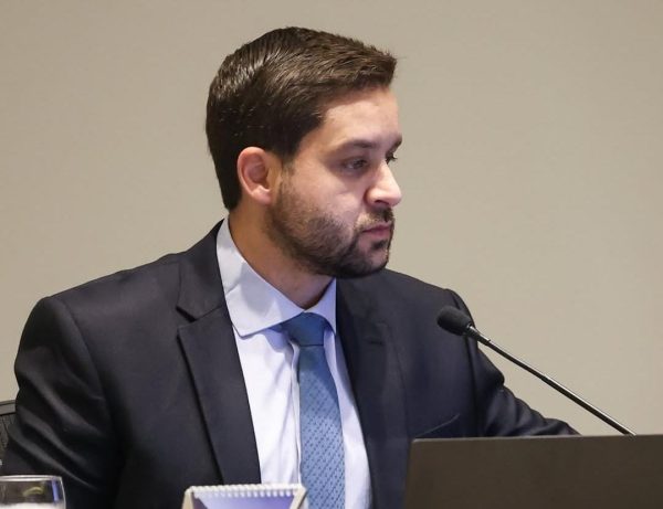 Thiago Pampolha estreia, nesta quarta, a relatoria de contas; Nova Iguaçu será o seu primeiro desafio como conselheiro do TCE 56 Prova de fogo: Thiago Pampolha terá primeiro grande desafio como conselheiro do TCE