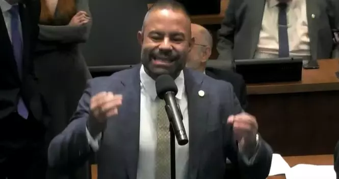 O líder do PL na Assembleia, Filippe Poubel, foi um dos que defendeu, publicamente, a exoneração do secretário estadual de Transportes, Washington Reis