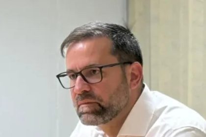 Vitor Hugo escapa da treta: posse no comando do MDB municipal é adiada