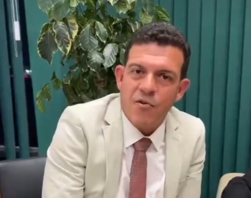 Justiça cassa prefeito de Laje do Muriaé por uso eleitoral da máquina pública