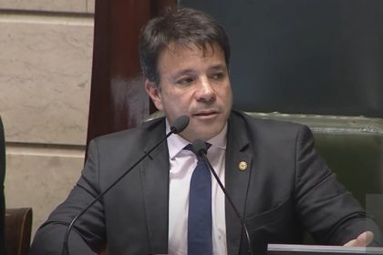Câmara retira de pauta emenda de Paes ao projeto do Parque Olímpico para autorizar a venda de três arenas