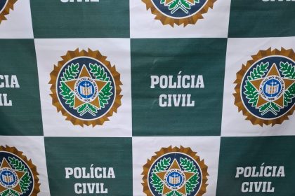 Homem é preso por desbloquear celulares roubados em Queimados