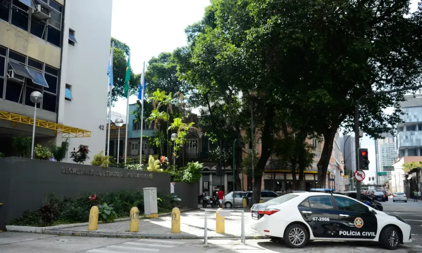 Deputados questionam secretário de Polícia Civil sobre a 'Farra das Bravuras'