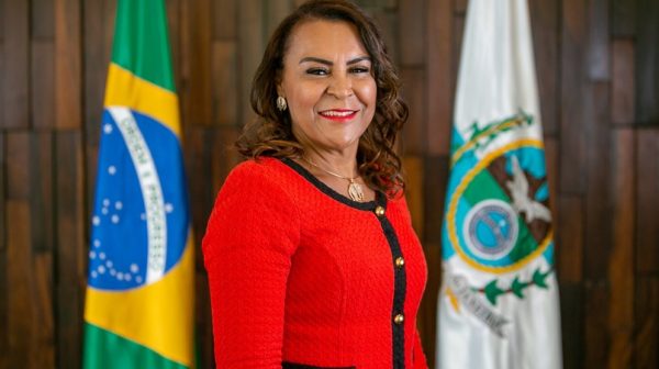 Com Bacellar no governo, Tia Ju assume a presidência interina da Alerj