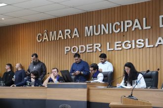 Liderada por ex-prefeito interino, Câmara de Itaguaí prepara ofensiva para cima de Dr. Rubão