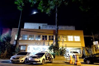 Mulher é presa por fingir ser agente da Receita e aplicar golpes que movimentaram R$ 7 milhões