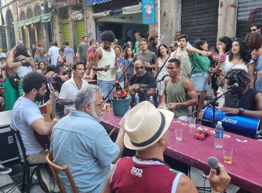 O samba, as rodas e o espírito da Casa da Mãe Joana