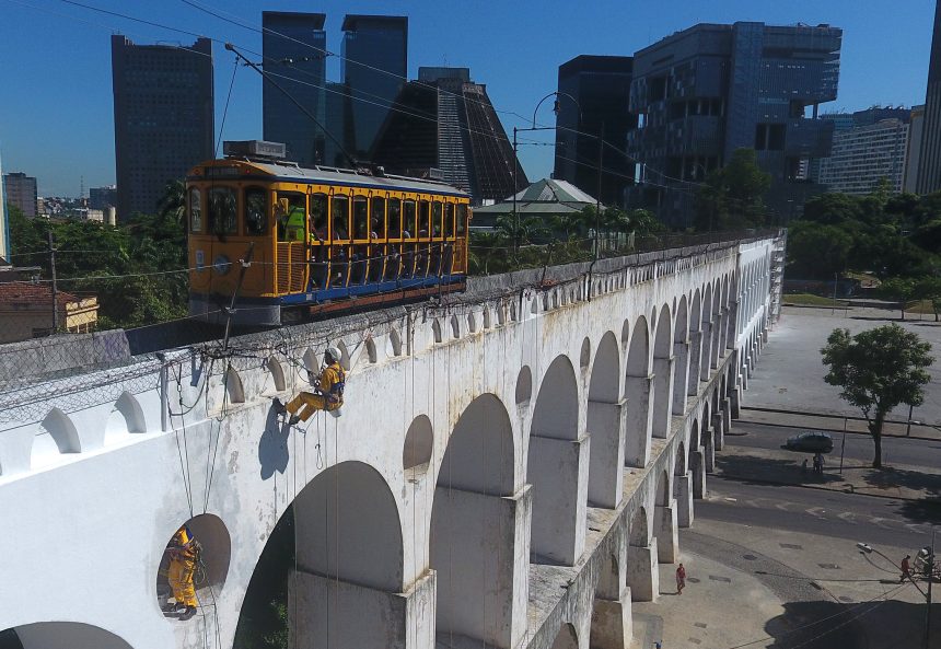 Prefeitura lança licitações de R$ 4 milhões para reformas dos Arcos da Lapa e entorno da Escadaria Selaron