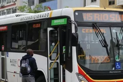 Começa a valer nova punição para ônibus que circularem sem ar-condicionado no Rio