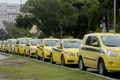 Prefeitura cria regras sobre o espaço destinado à bagagem nos táxis do Rio