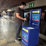 Estações do metrô recebem doações para Campanha do Agasalho