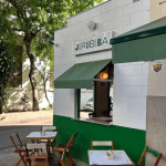 Alvo de queixas e multas, bar Jurubeba tem alvará cassado e fecha as portas no Rio