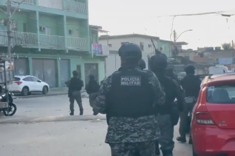 PM prende traficante da Região Serrana durante ação em Duque de Caxias