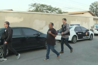 Pai de vereador William Coelho é preso por tráfico internacional de armas