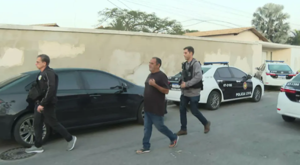 Pai de vereador William Coelho é preso por tráfico internacional de armas
