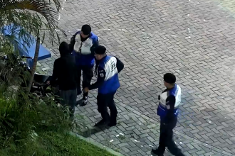 Suspeito de assalto é preso após ser identificado por câmeras em São Gonçalo