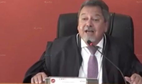 Vídeo: procurador-geral do Rio manda sindicalista 'calar a boca' durante sessão no MP