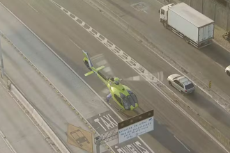 Helicóptero pousa na Avenida Brasil para garantir transporte de órgãos; veja ao vídeo