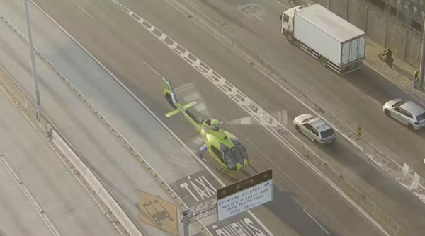 Helicóptero pousa na Avenida Brasil para garantir transporte de órgãos; veja ao vídeo