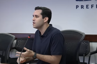‘Carnaval do Rio é carioca’, diz Cavaliere sobre suspensão na transferência do Sambódromo