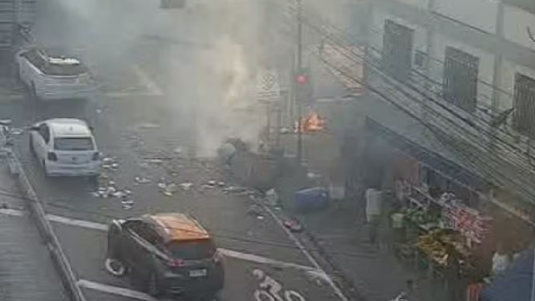 Ataque a PMs na Praça Seca causa caos no trânsito e afeta transporte no Rio 62 Captura de tela 2025 07 21 082807