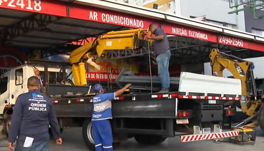 Parte de oficina irregular é demolida na Barra; dívida ultrapassa R$ 2 milhões