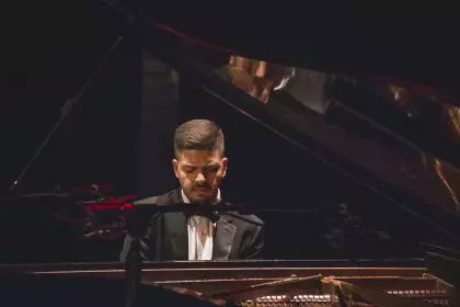 Pianista Felipe Naim encerra turnê com shows pelas regiões Serrana e Sul Fluminense