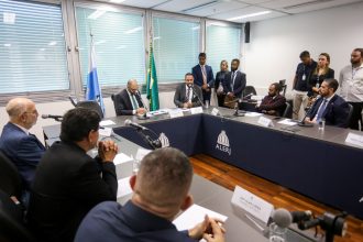 CPI das Câmeras: diretores de empresas e secretário municipal na lista de primeiros convidados