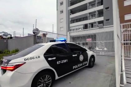 Consórcio do crime movimenta R$ 250 milhões em drogas e armas para o Complexo do Alemão