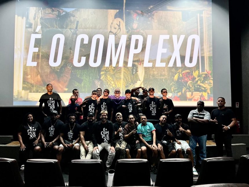 Sessão de ‘É o Complexo’ marca o lançamento de filme estrelado por atores do Alemão
