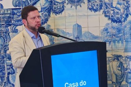 Gilmarpalooza 2025: o secretário-chefe da Casa Civil, Nicola Miccione, inaugura a Casa do Rio em Cascais, mostrando que o estado está para lá de representado no evento, em Lisboa