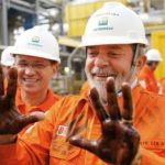 O presidente Lula vai, nesta sexta-feira (04), à Reduc, anunciar a retomada dos investimentos em refino de petróleo no Rio: autoridades de todas as instâncias de poder estarão presentes, mas Washington Reis vai passar longe