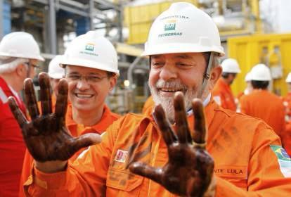 O presidente Lula vai, nesta sexta-feira (04), à Reduc, anunciar a retomada dos investimentos em refino de petróleo no Rio: autoridades de todas as instâncias de poder estarão presentes, mas Washington Reis vai passar longe