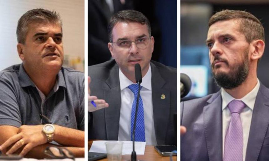 Flávio Bolsonaro (PL) entre Washington Reis (MDB) e Rodrigo Bacellar (União): o senador apontou os erros dos dois brigões e pediu ao governador Cláudio Castro (PL) que renomeasse o secretário demitido, restabelecendo sua autoridade