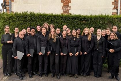 O Coral do Conservatório de Rouen, que vai se apresentar, neste domingo (13), às 10h, na igreja de Nossa Senhora da Lapa dos Mercadores, na Rua do Ouvidor