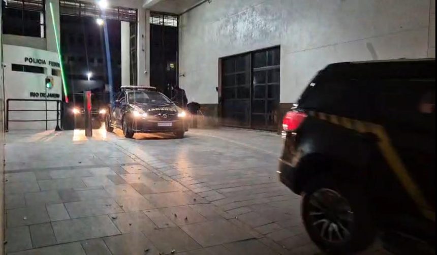 Polícia Federal combate quadrilha que desviou dinheiro da Caixa no Rio